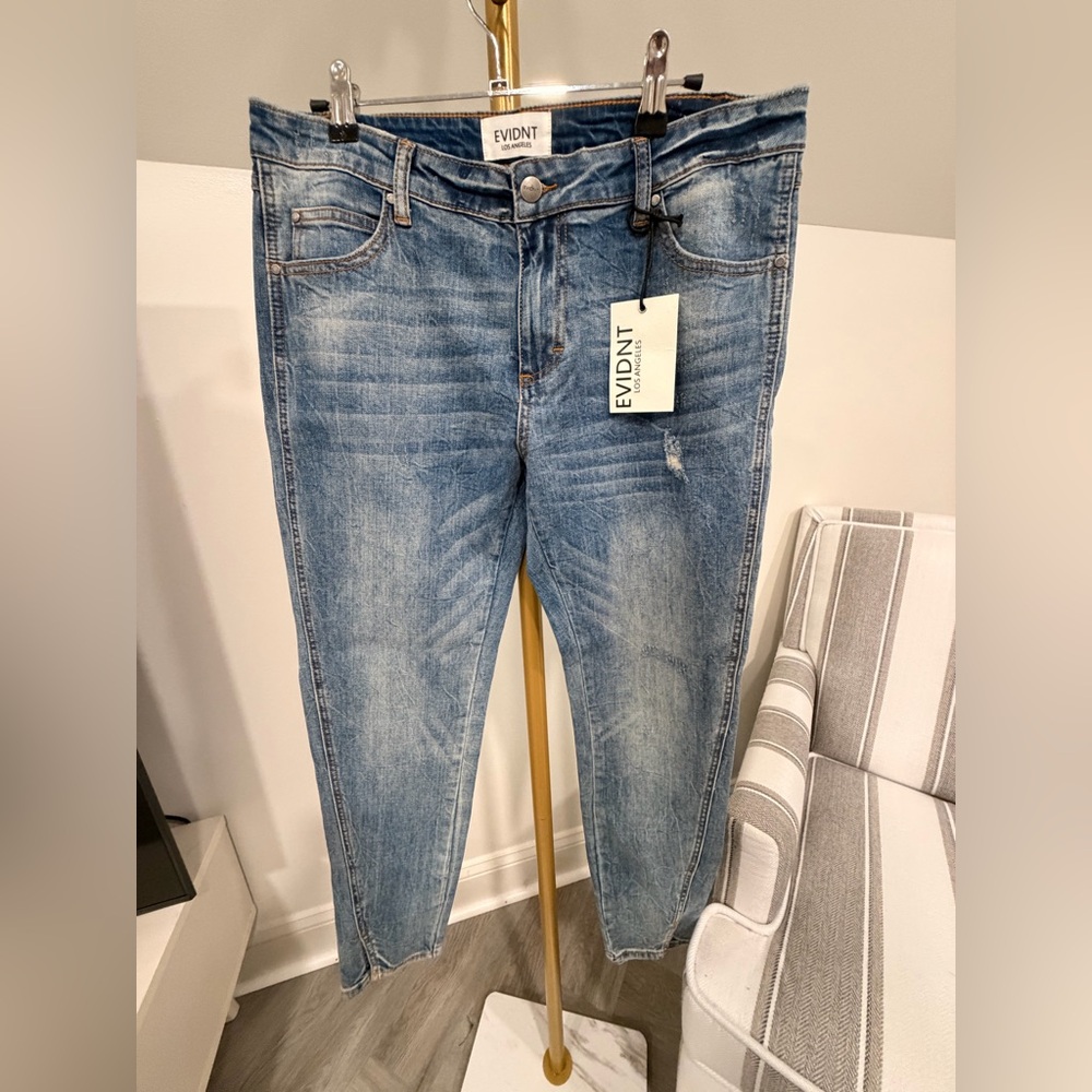 New EVIDNT Los Angeles size 31 Tate Skinny Distressed Blue Jeans NWT 28” inseam